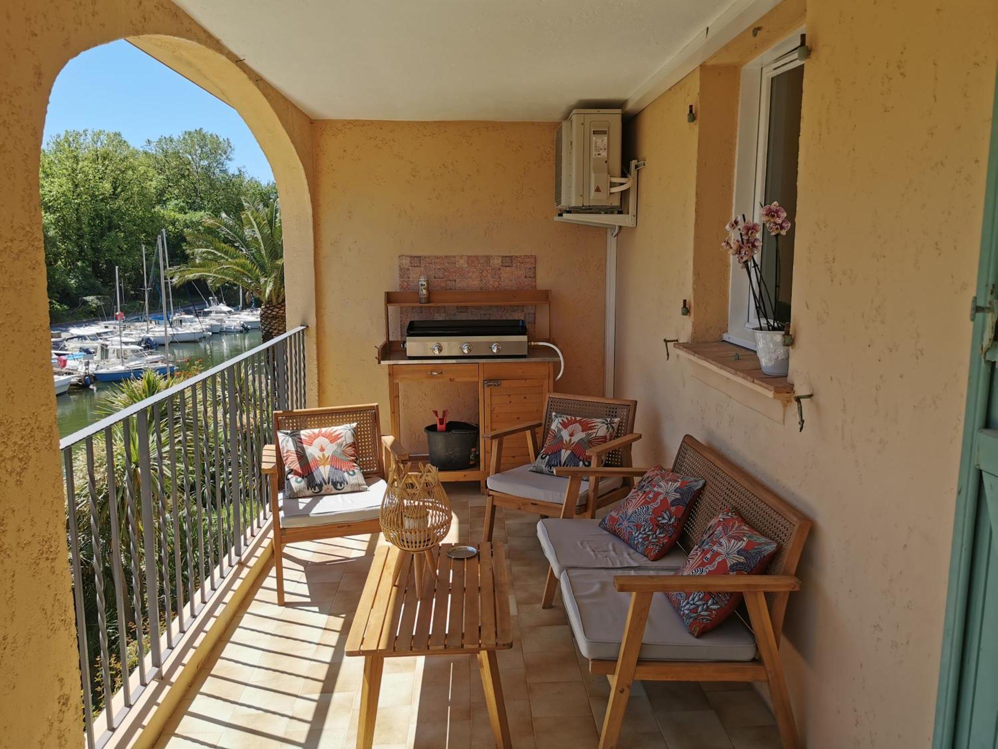 Appartamento T2 Au Coeur Du Golfe De Saint Tropez Cogolin Esterno foto